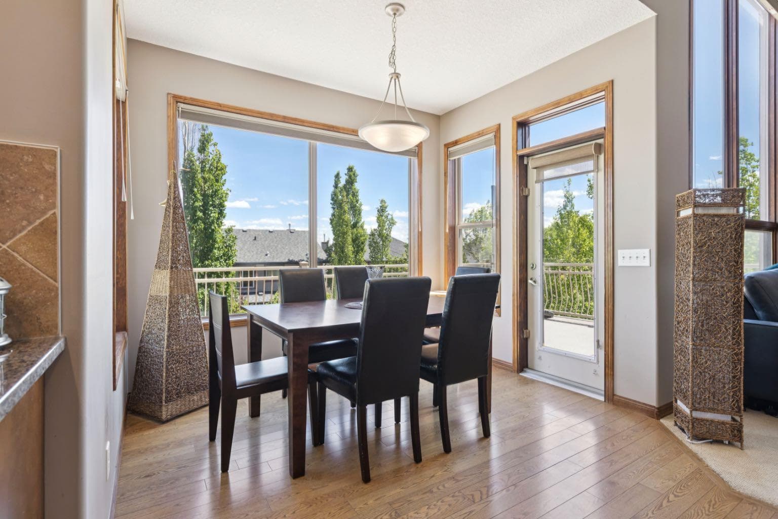 35 Tremblant Point SW
