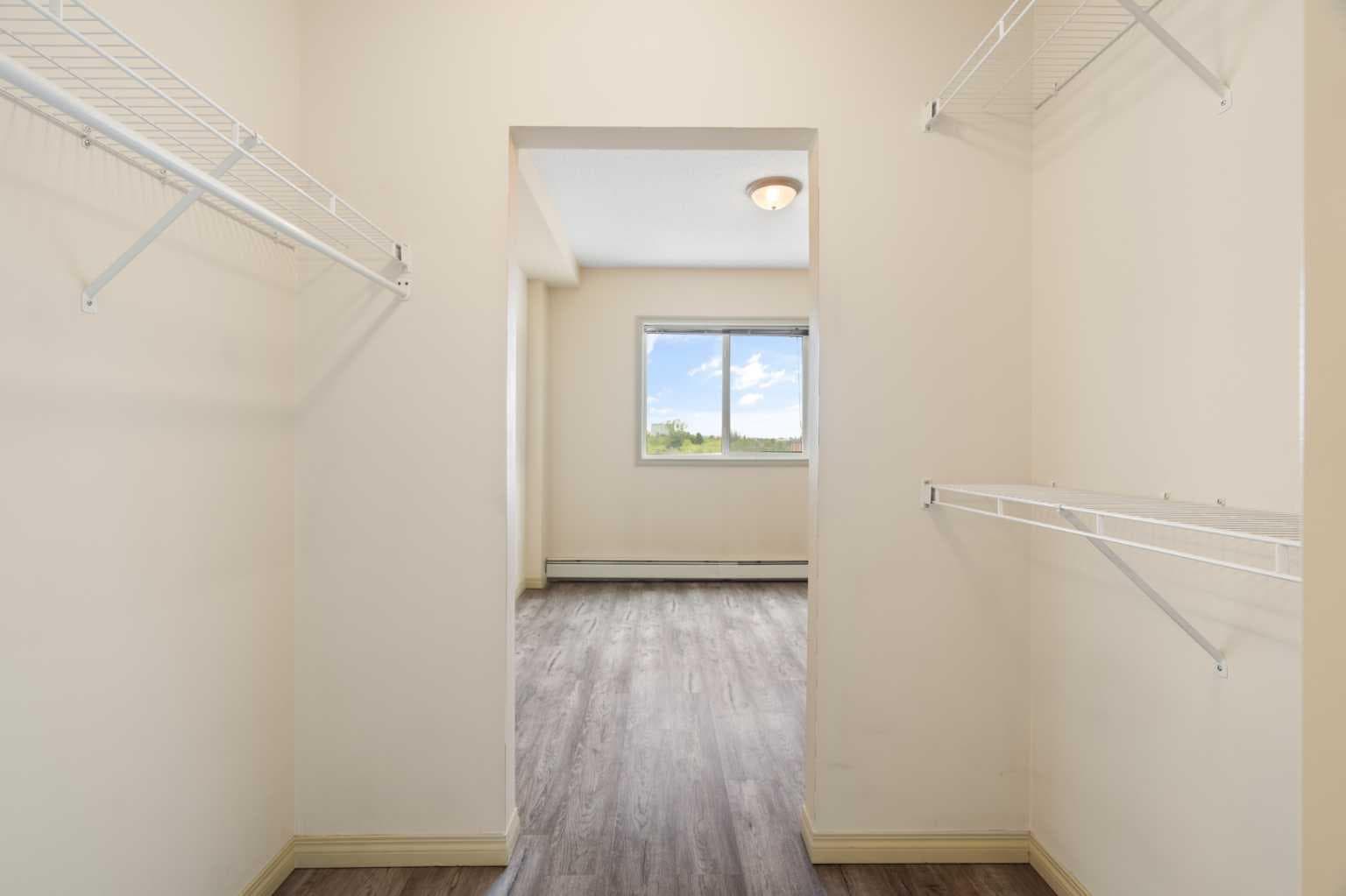 512, 1507 Centre A Street NE