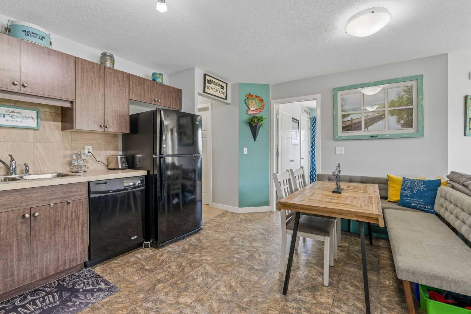404, 250 Sage Valley Road NW