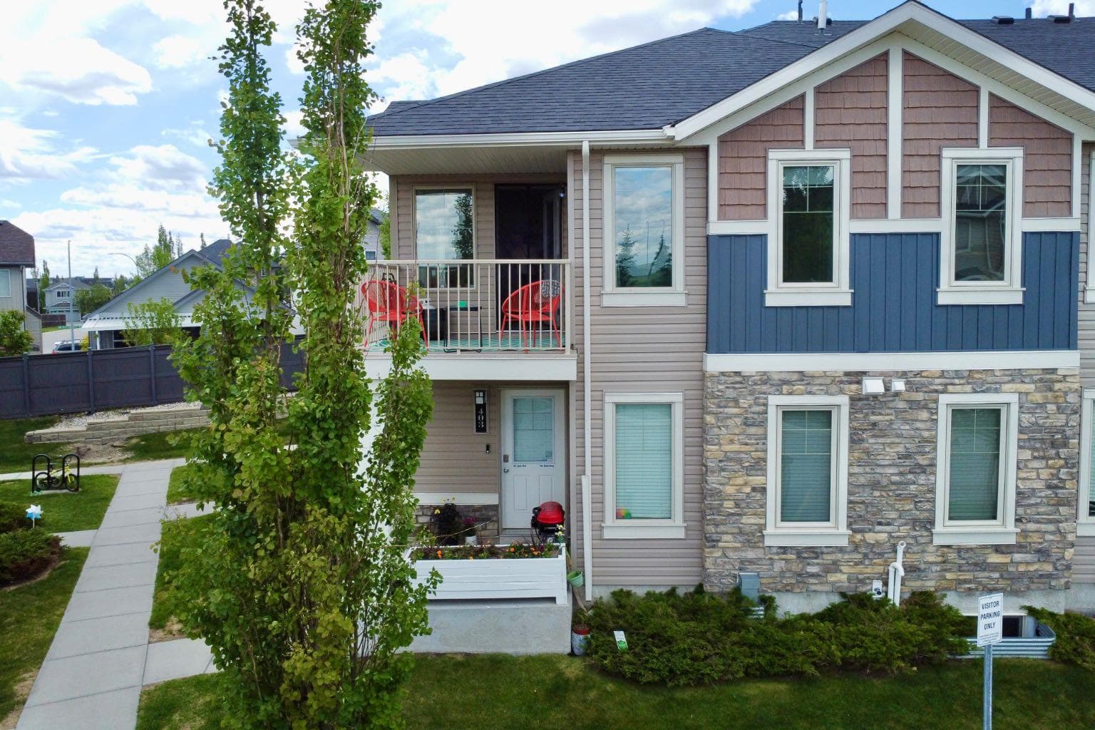 404, 250 Sage Valley Road NW