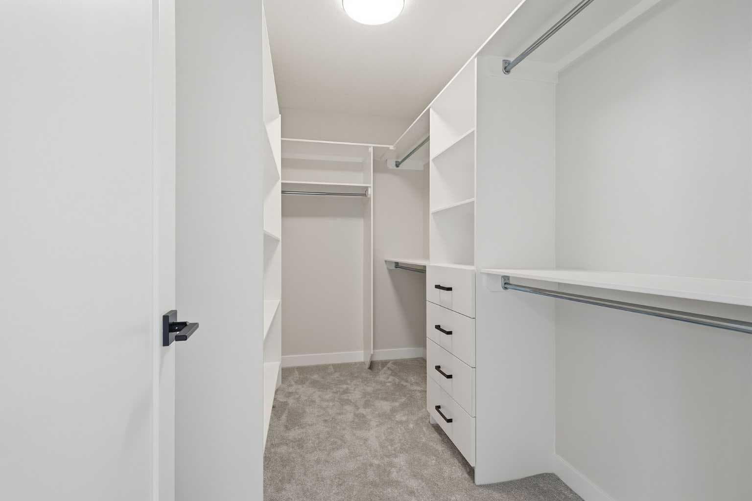 454 Kinniburgh Loop 