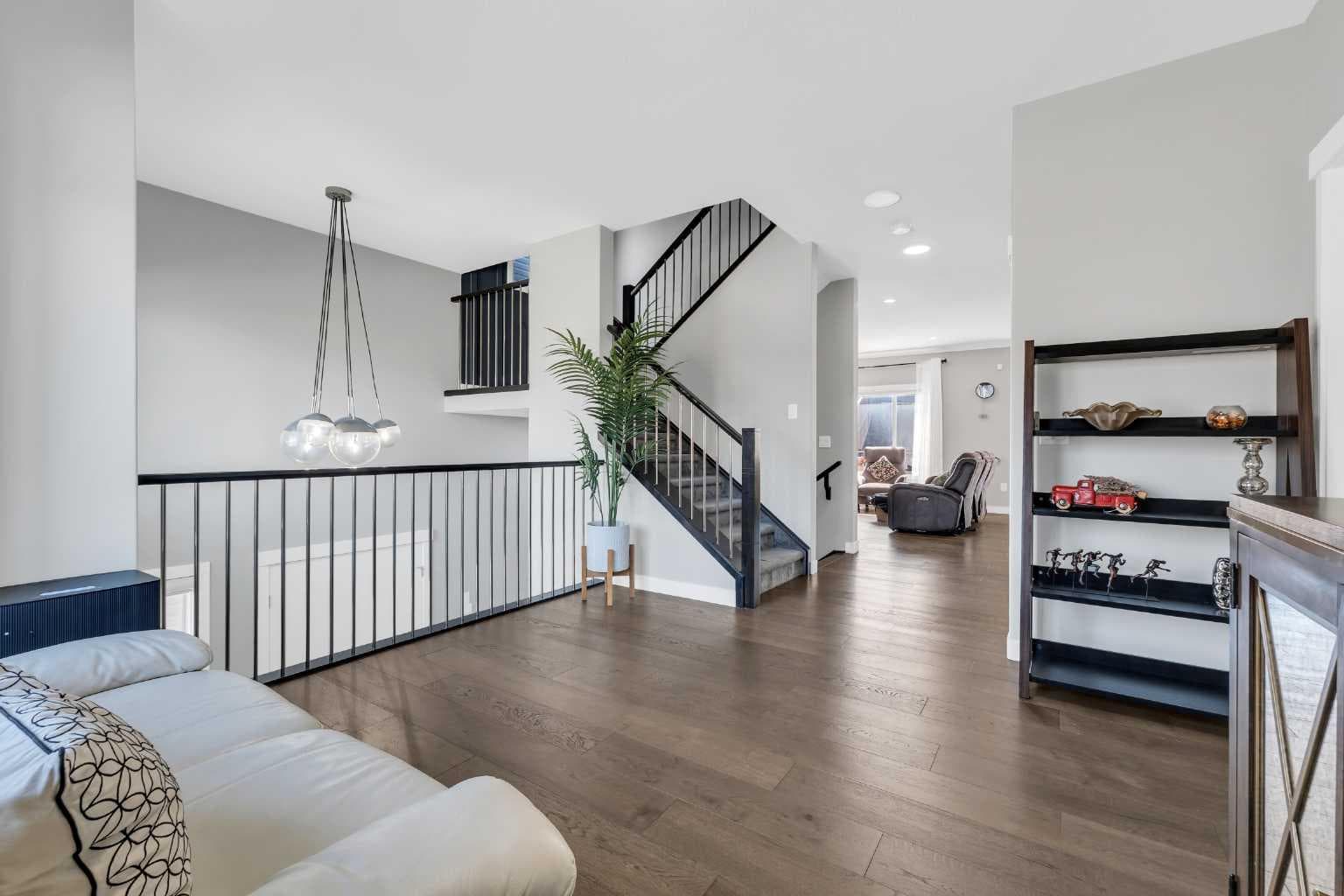 131 Sherview Grove NW