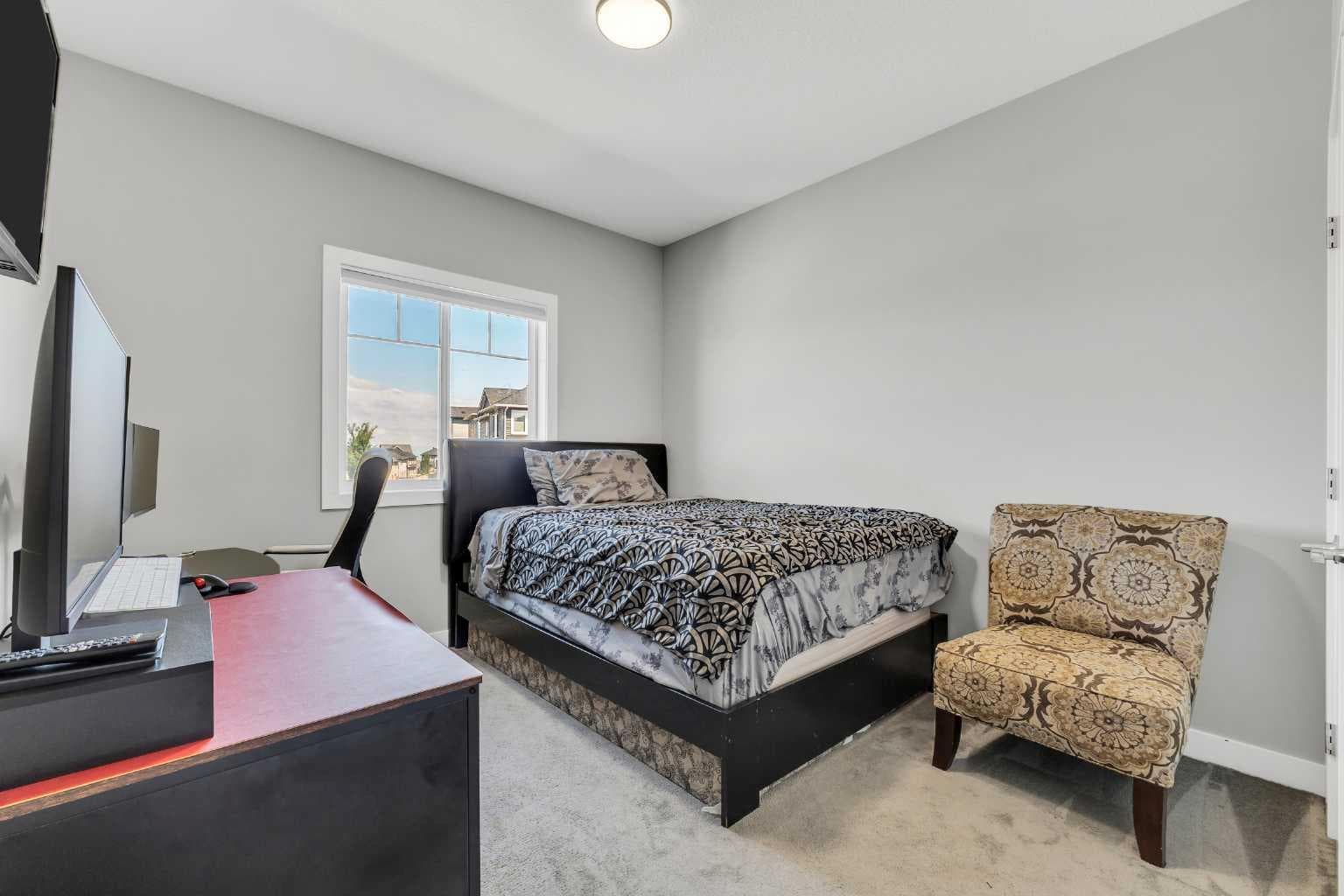 131 Sherview Grove NW