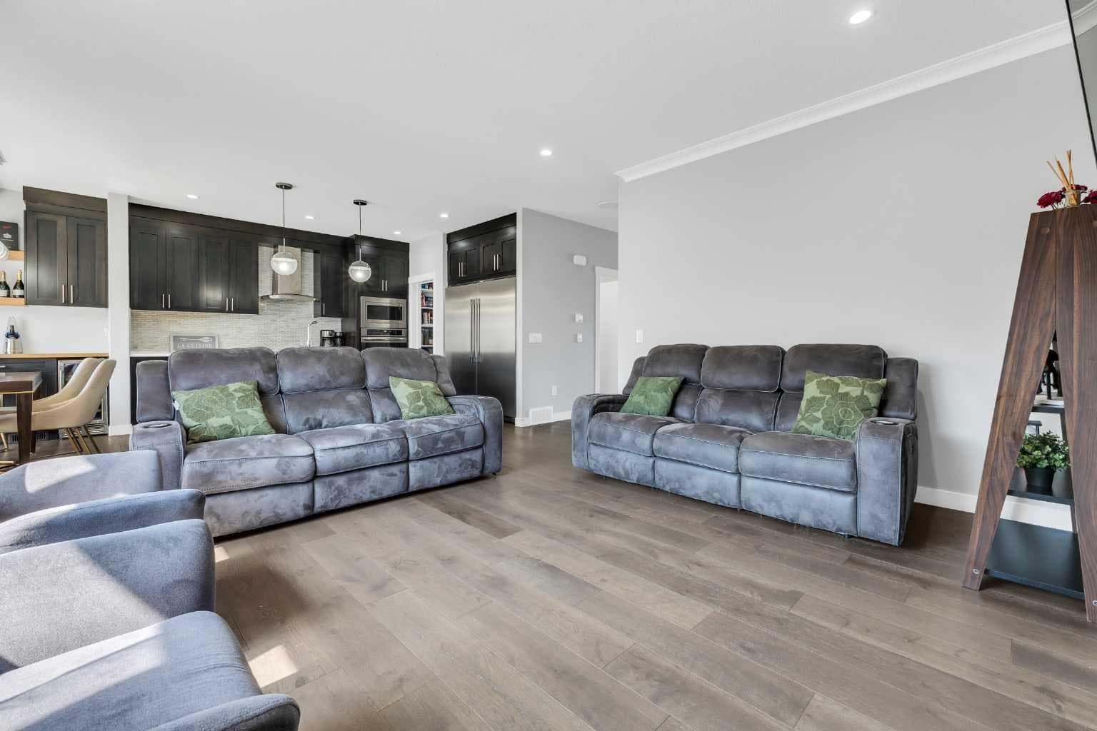 131 Sherview Grove NW