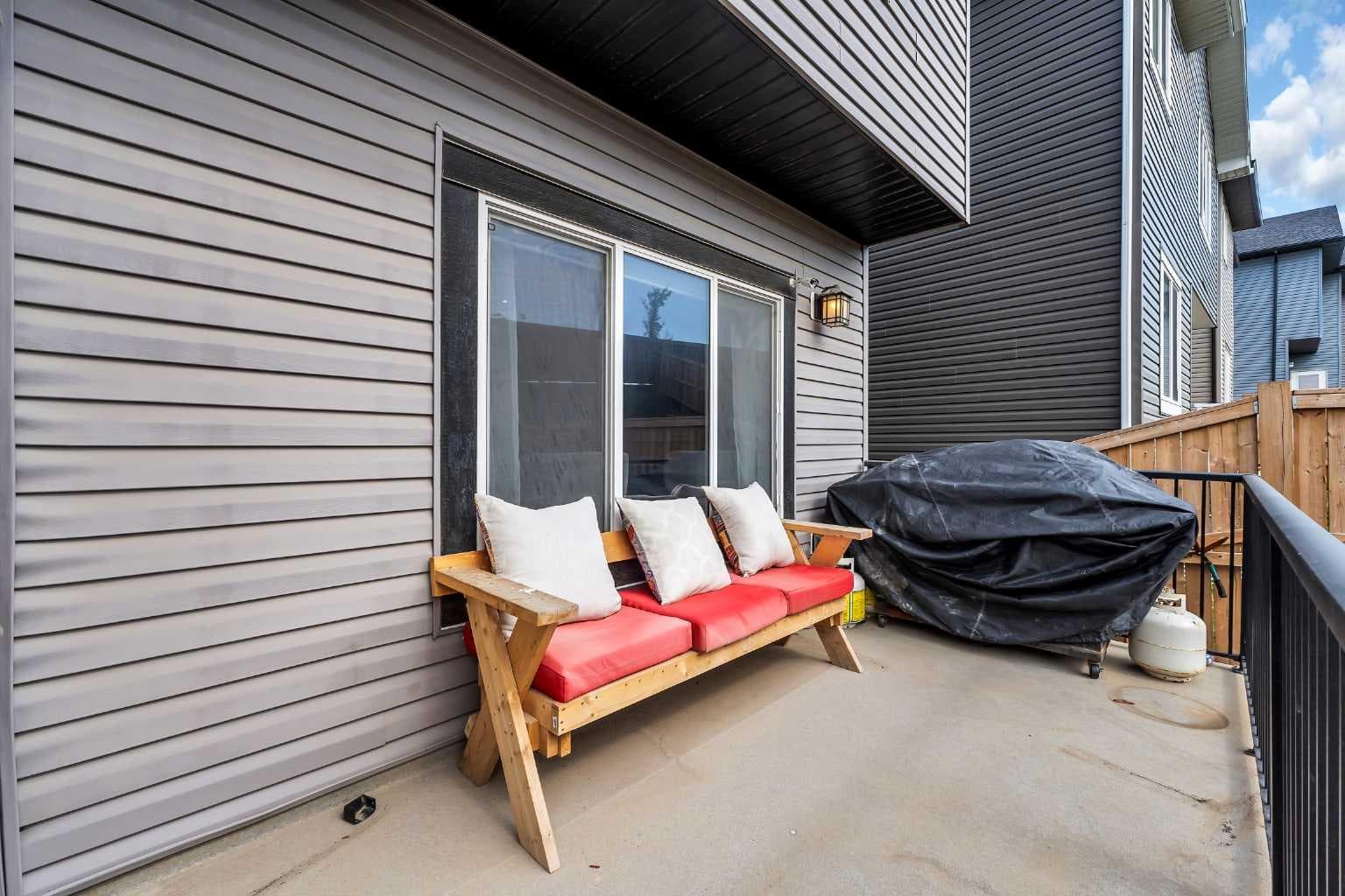 131 Sherview Grove NW