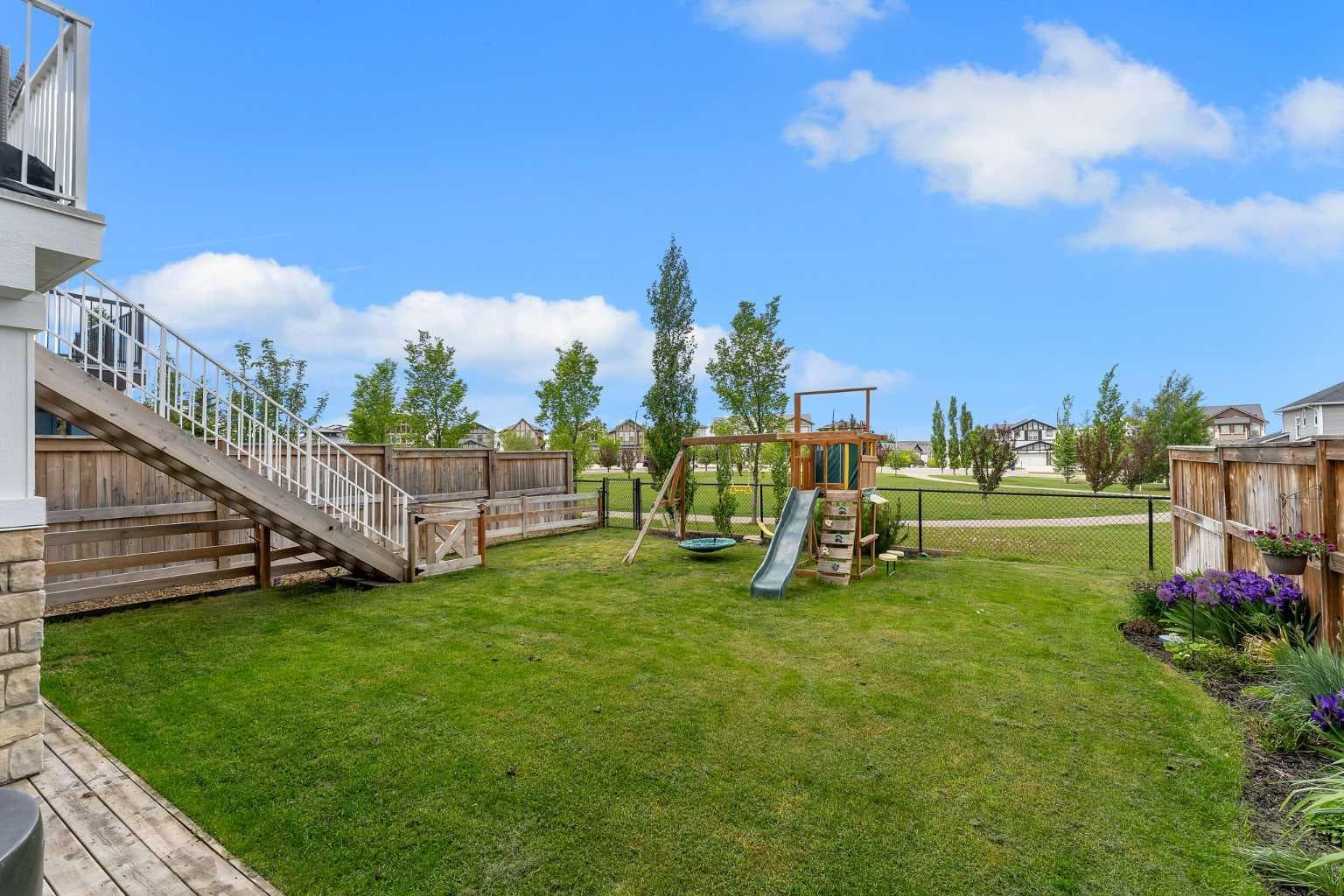 347 Hillcrest Heights SW