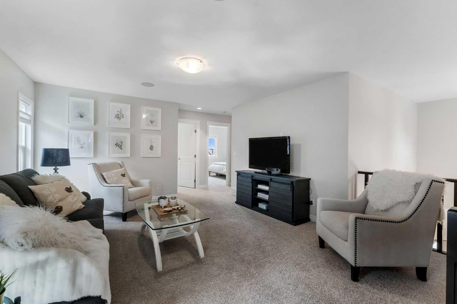 347 Hillcrest Heights SW