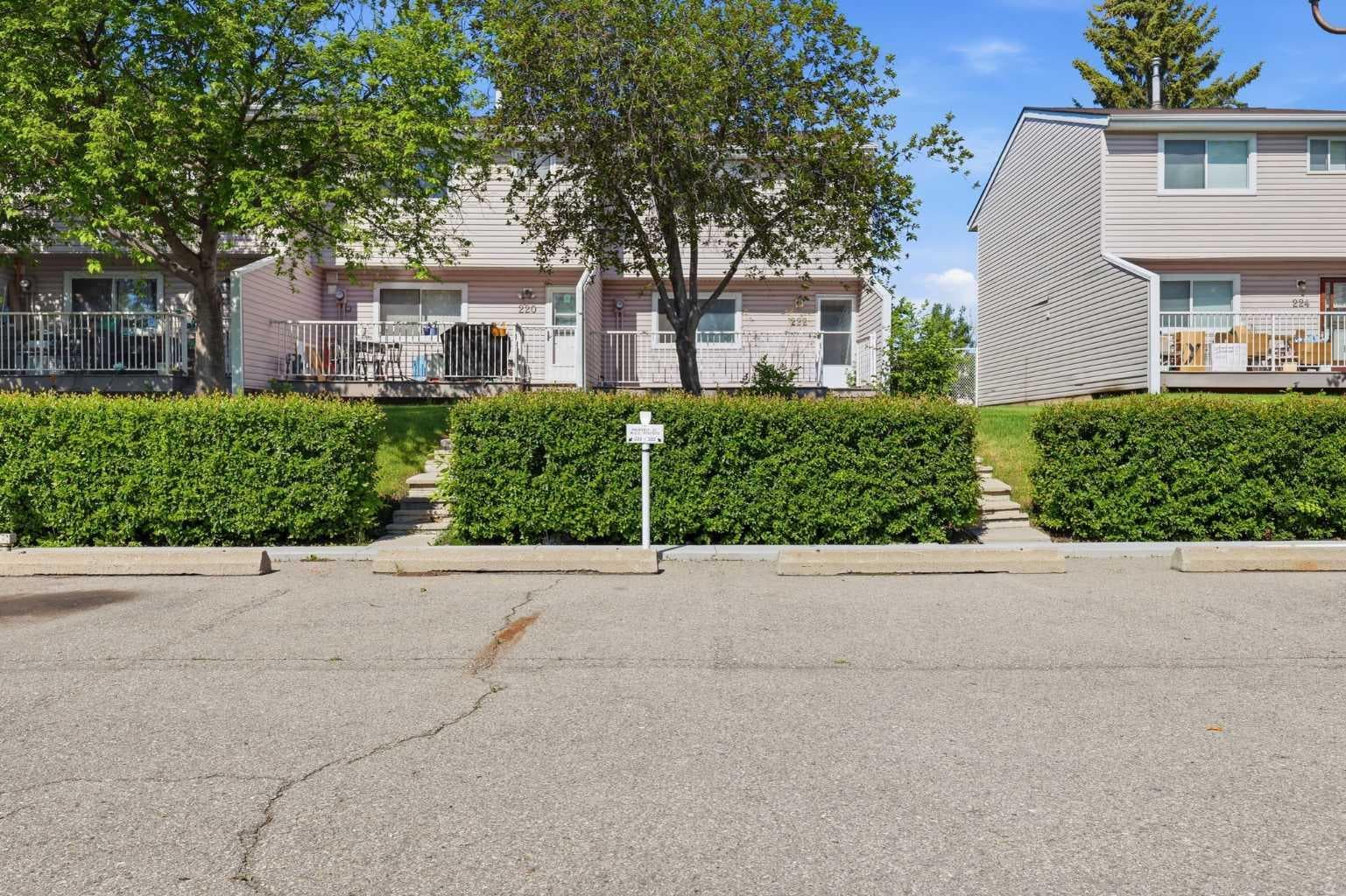 222 Marlborough Way NE