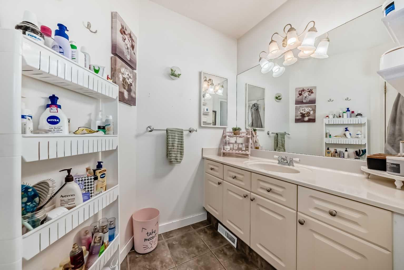 132 Hidden Hills Road NW