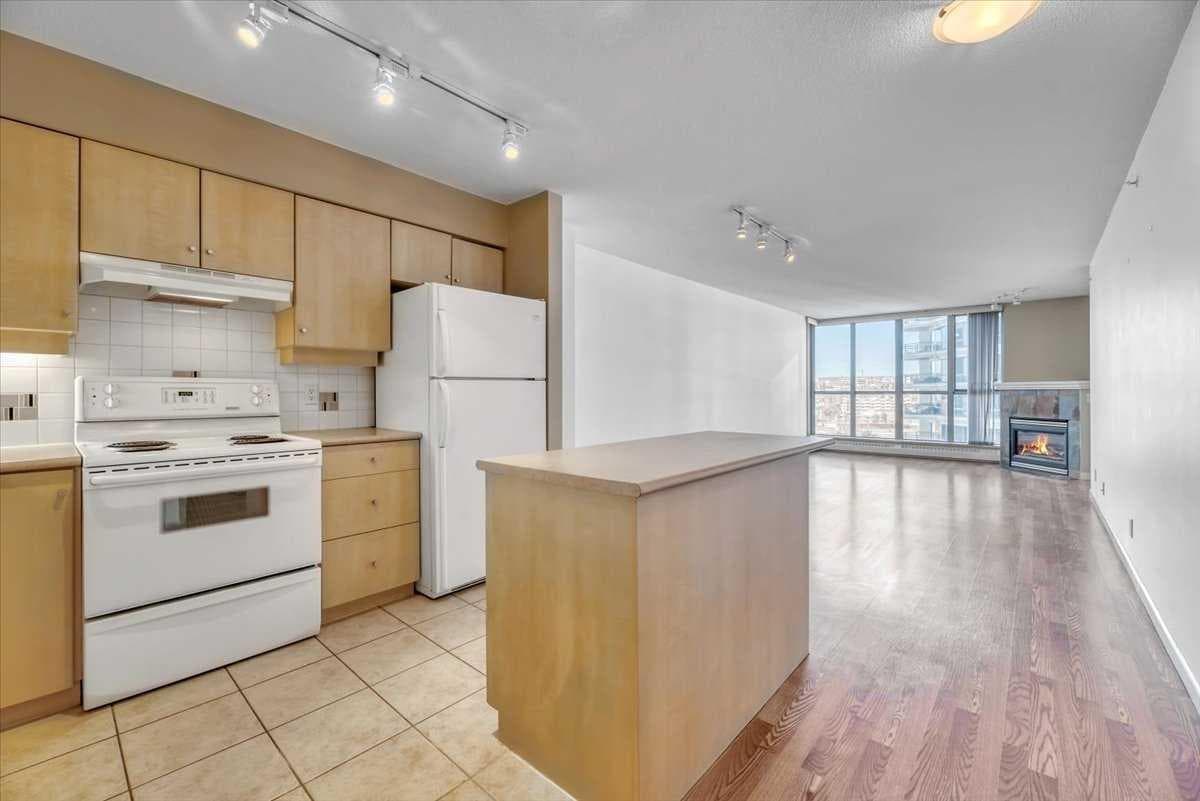 804, 650 10 Street SW