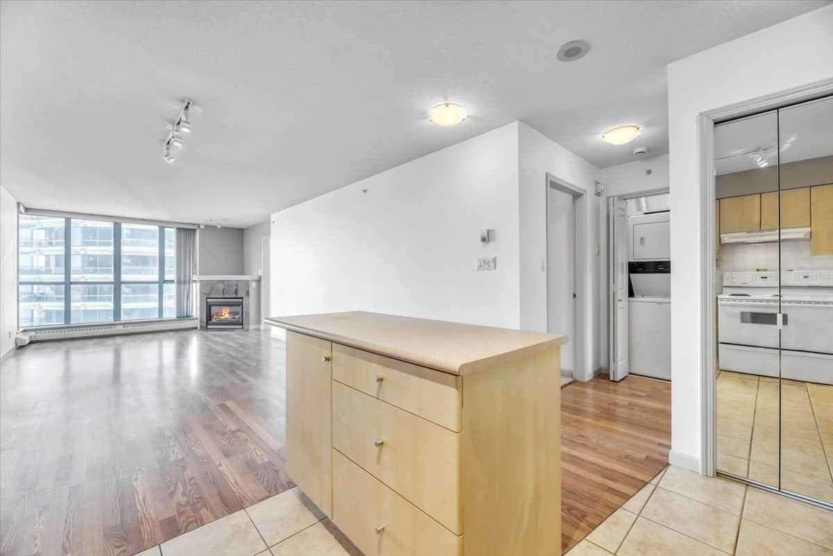 804, 650 10 Street SW