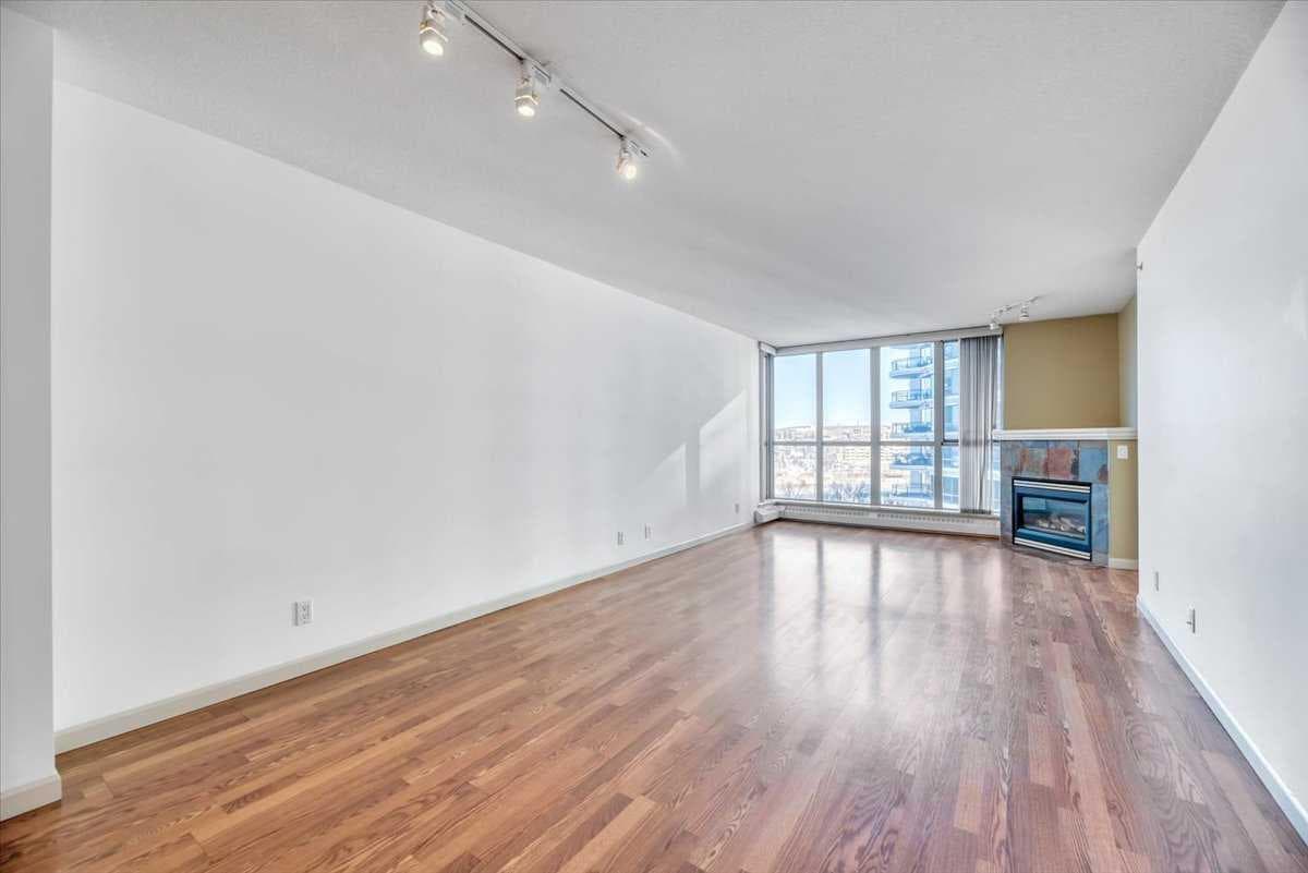 804, 650 10 Street SW