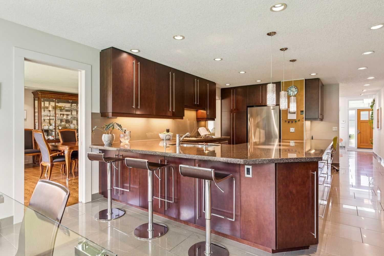 10931 Willowfern Drive SE
