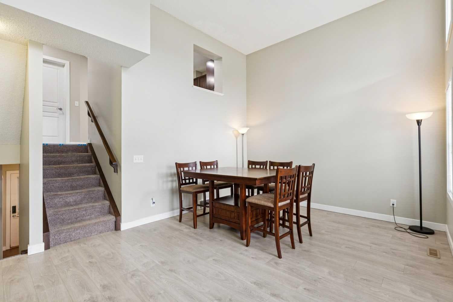55 Panatella Road NW