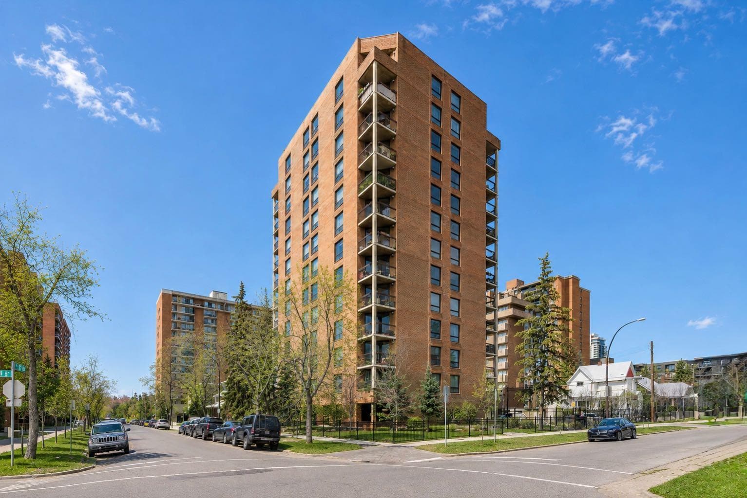 340, 1304 15 Avenue SW