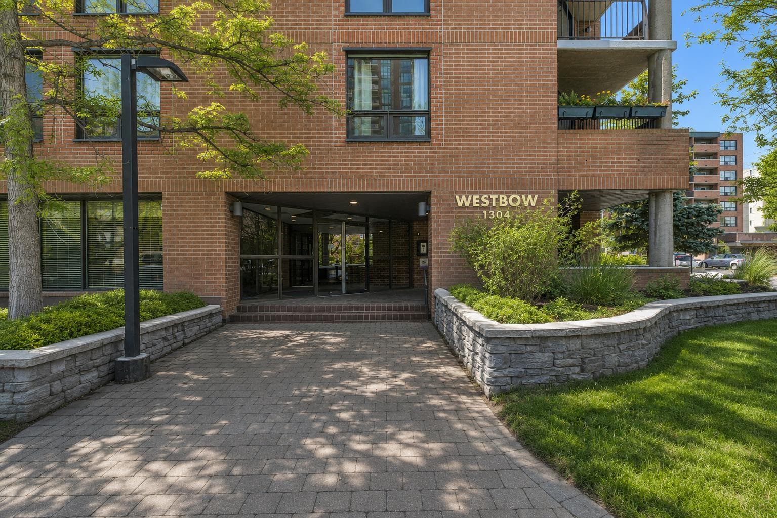 340, 1304 15 Avenue SW