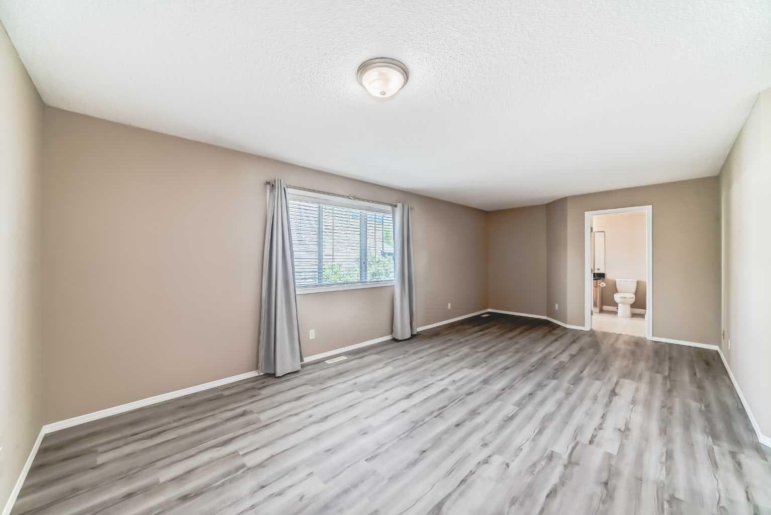 10 Hidden Creek Heights NW