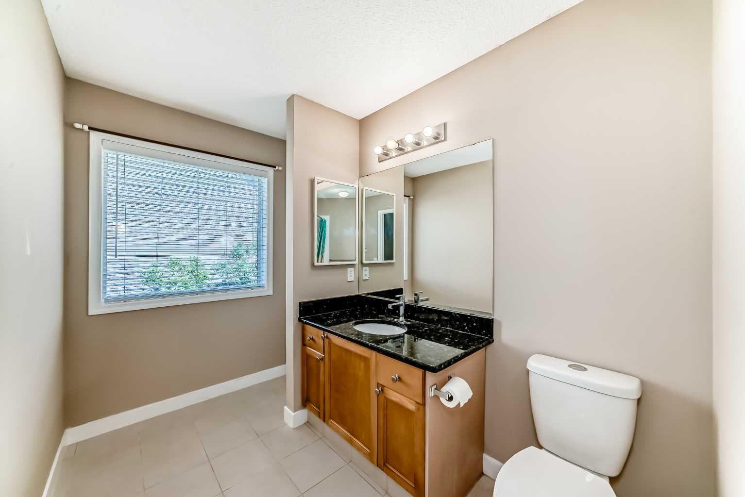10 Hidden Creek Heights NW