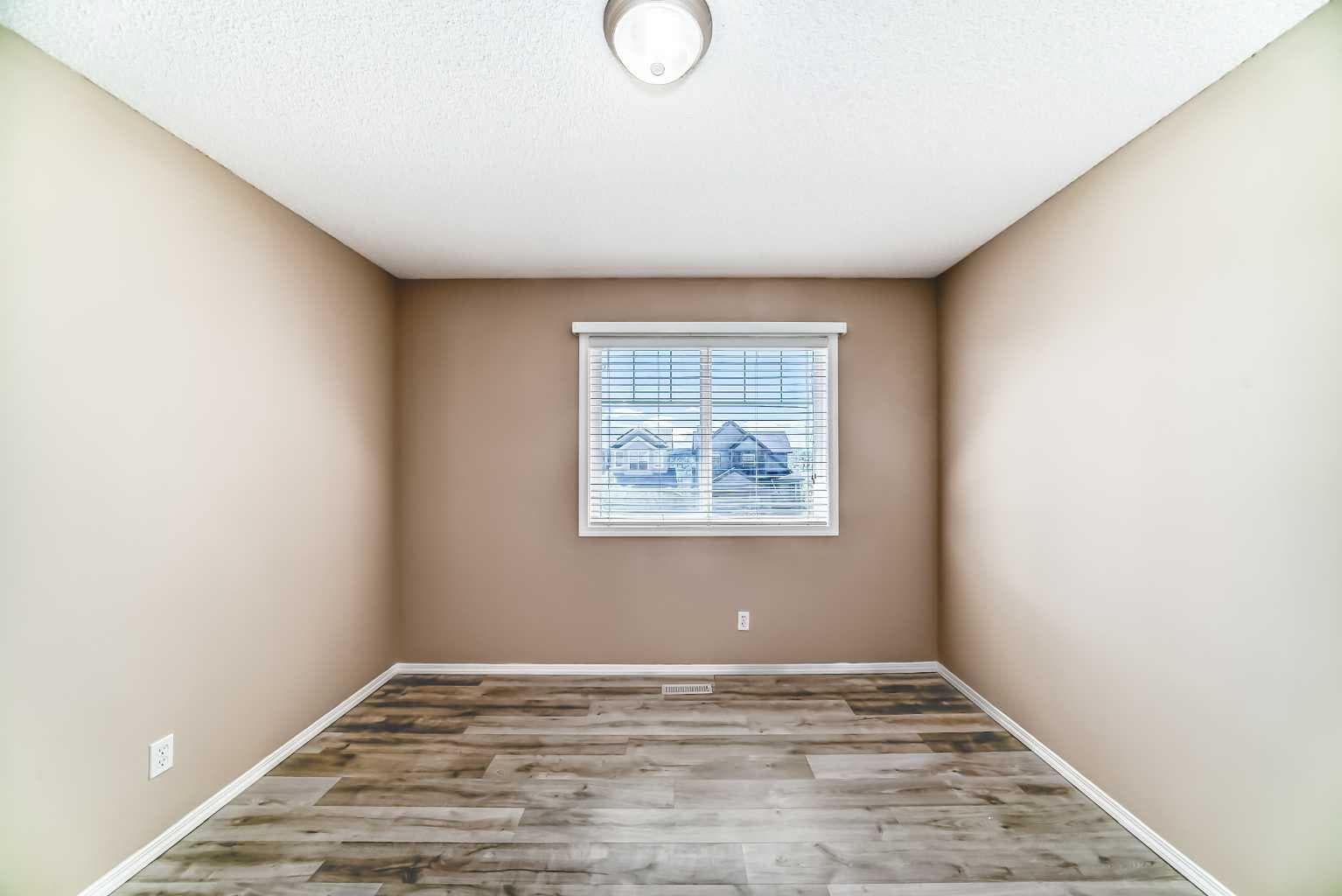 10 Hidden Creek Heights NW