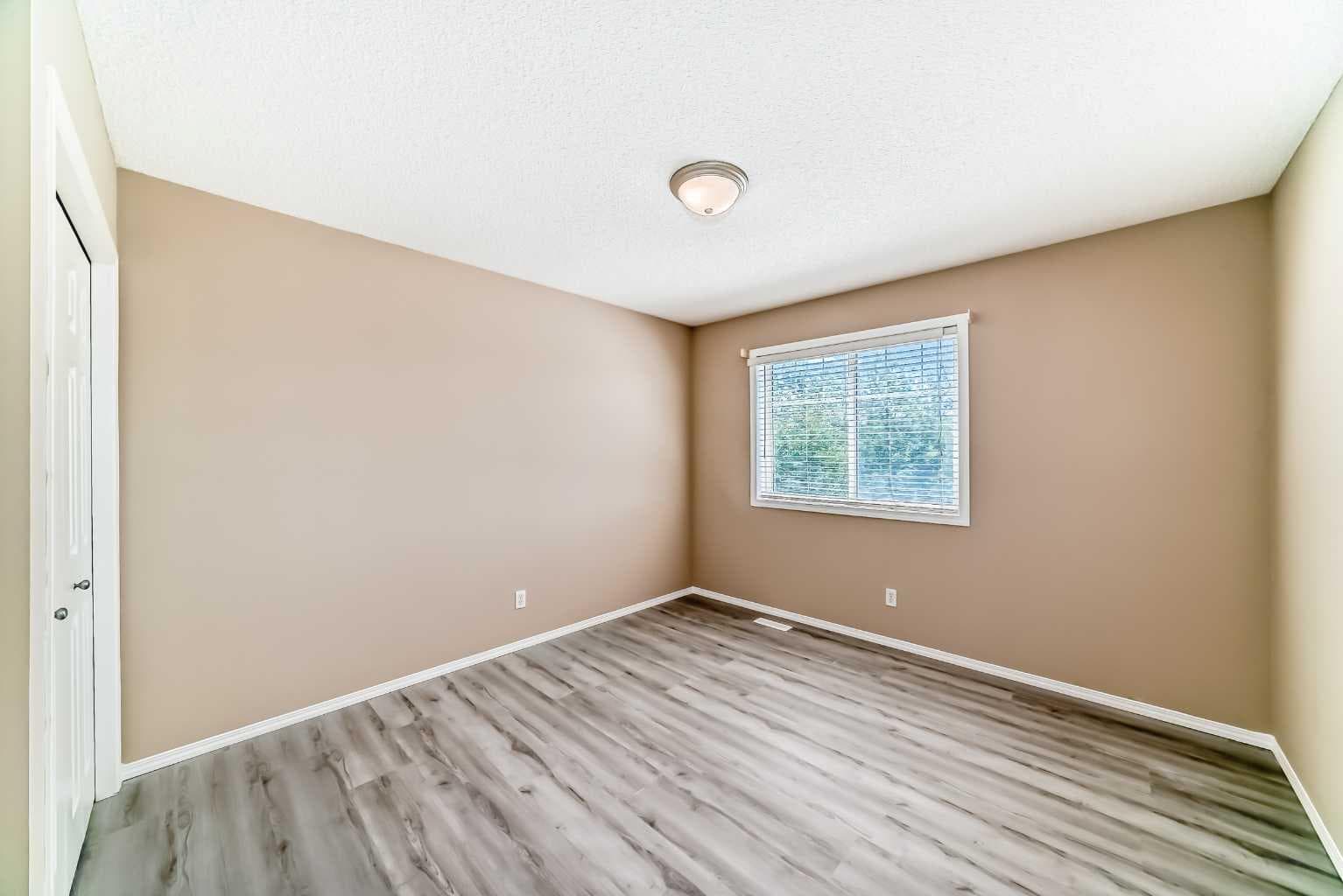 10 Hidden Creek Heights NW