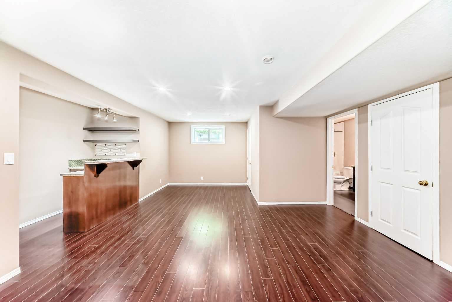 10 Hidden Creek Heights NW