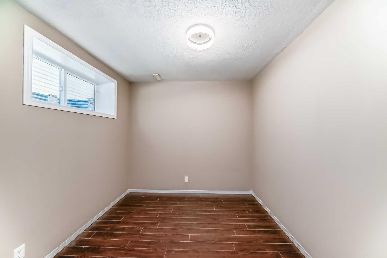 10 Hidden Creek Heights NW