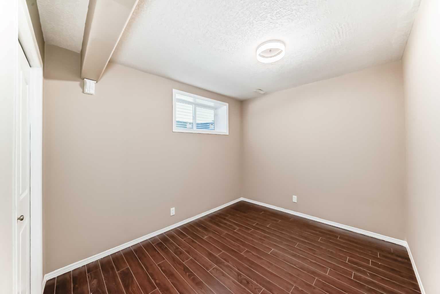 10 Hidden Creek Heights NW