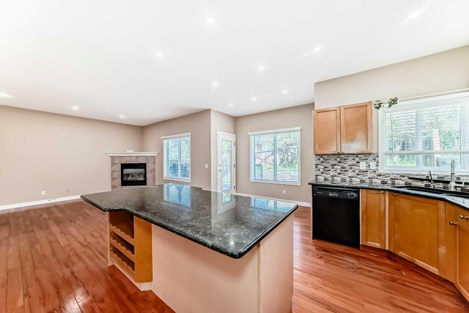 10 Hidden Creek Heights NW