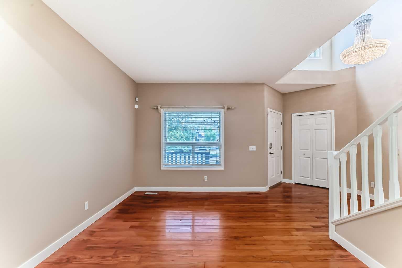 10 Hidden Creek Heights NW