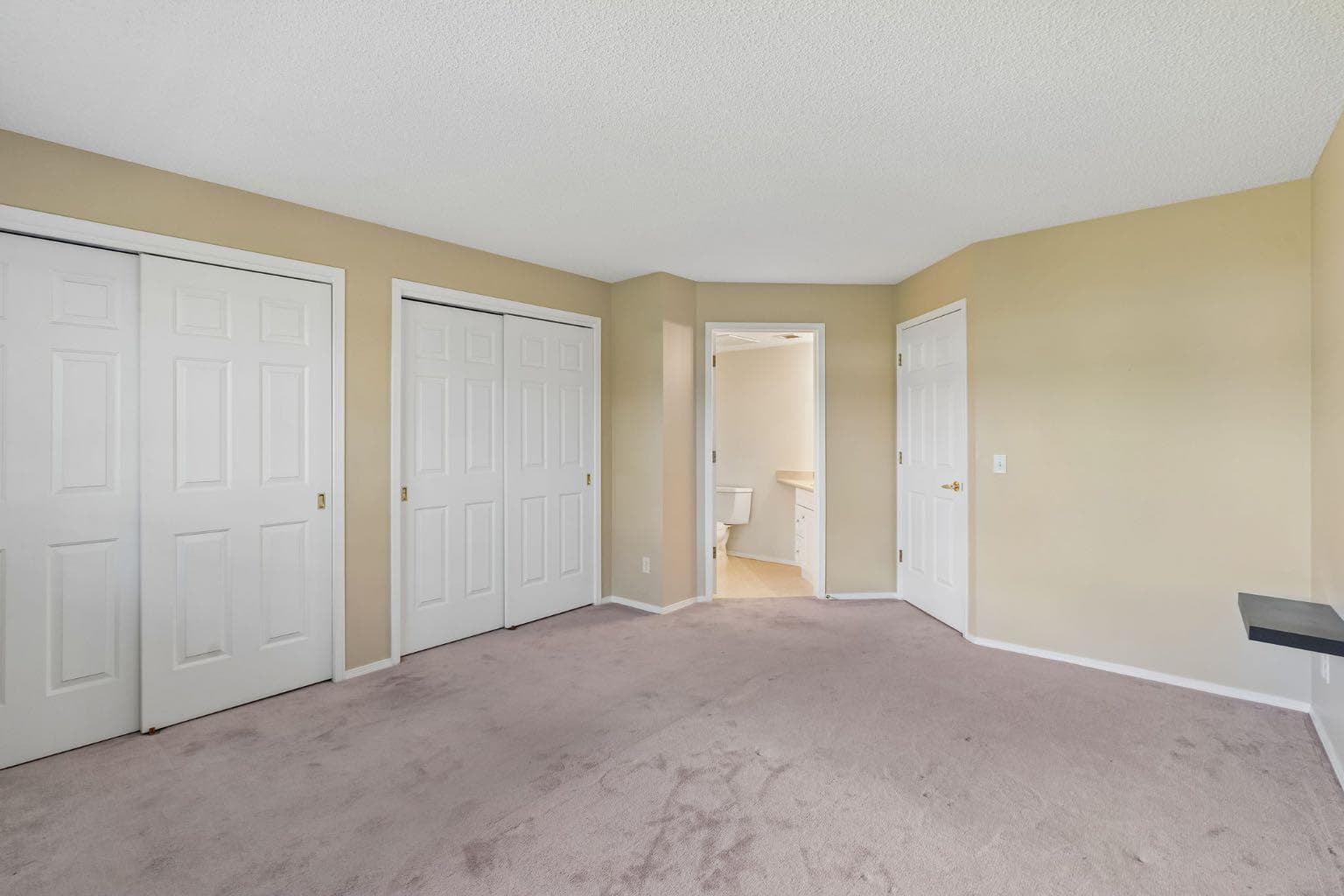3208, 3208 Hawksbrow Point NW