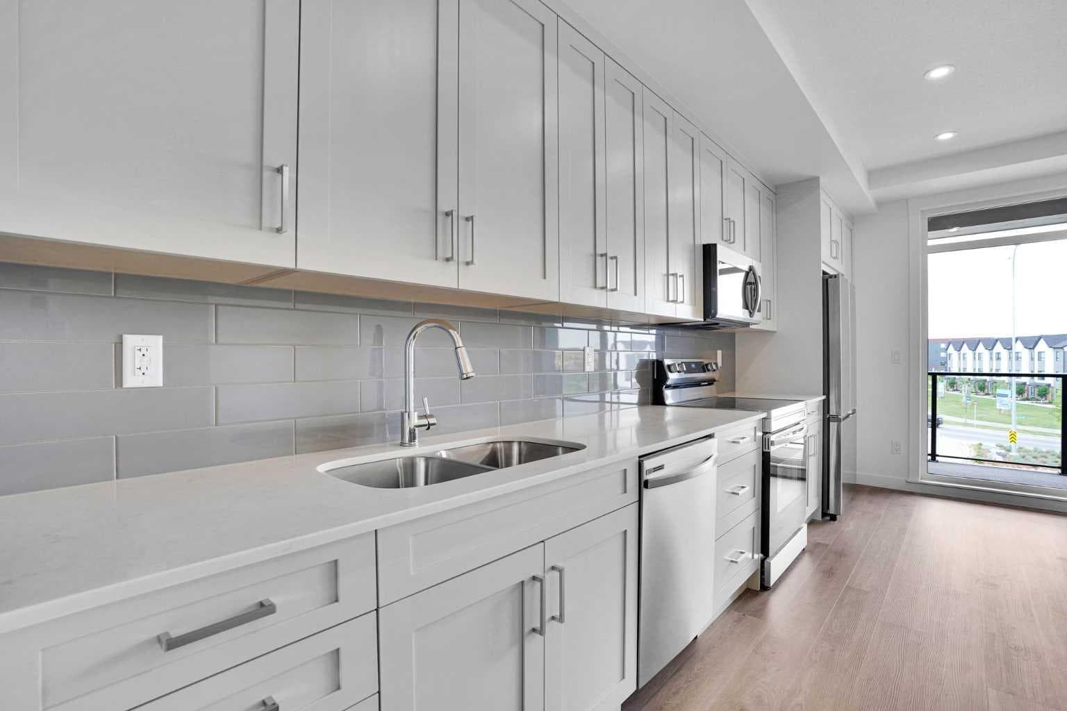 3302`, 3700 Seton Avenue SE