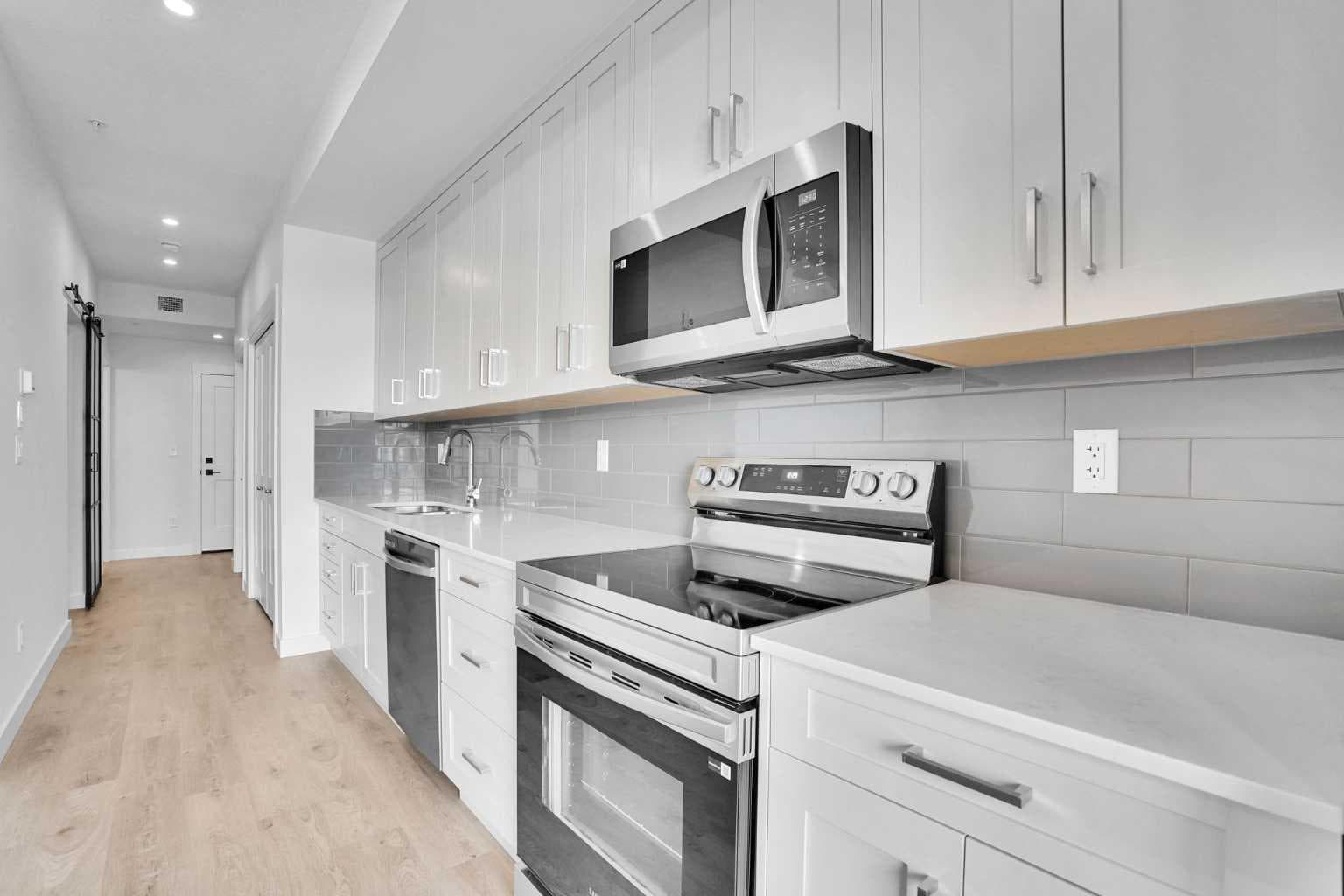 3302`, 3700 Seton Avenue SE