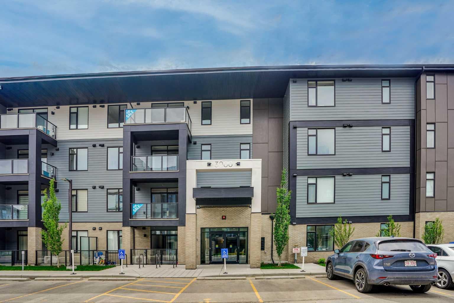3302`, 3700 Seton Avenue SE
