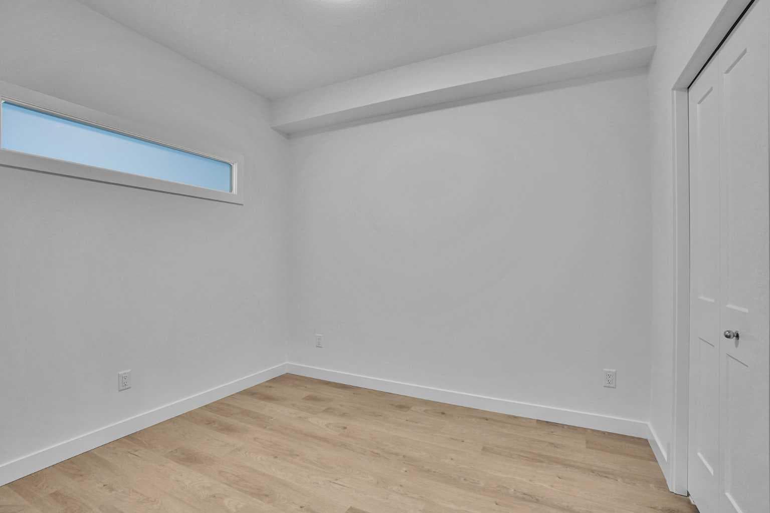 3302`, 3700 Seton Avenue SE