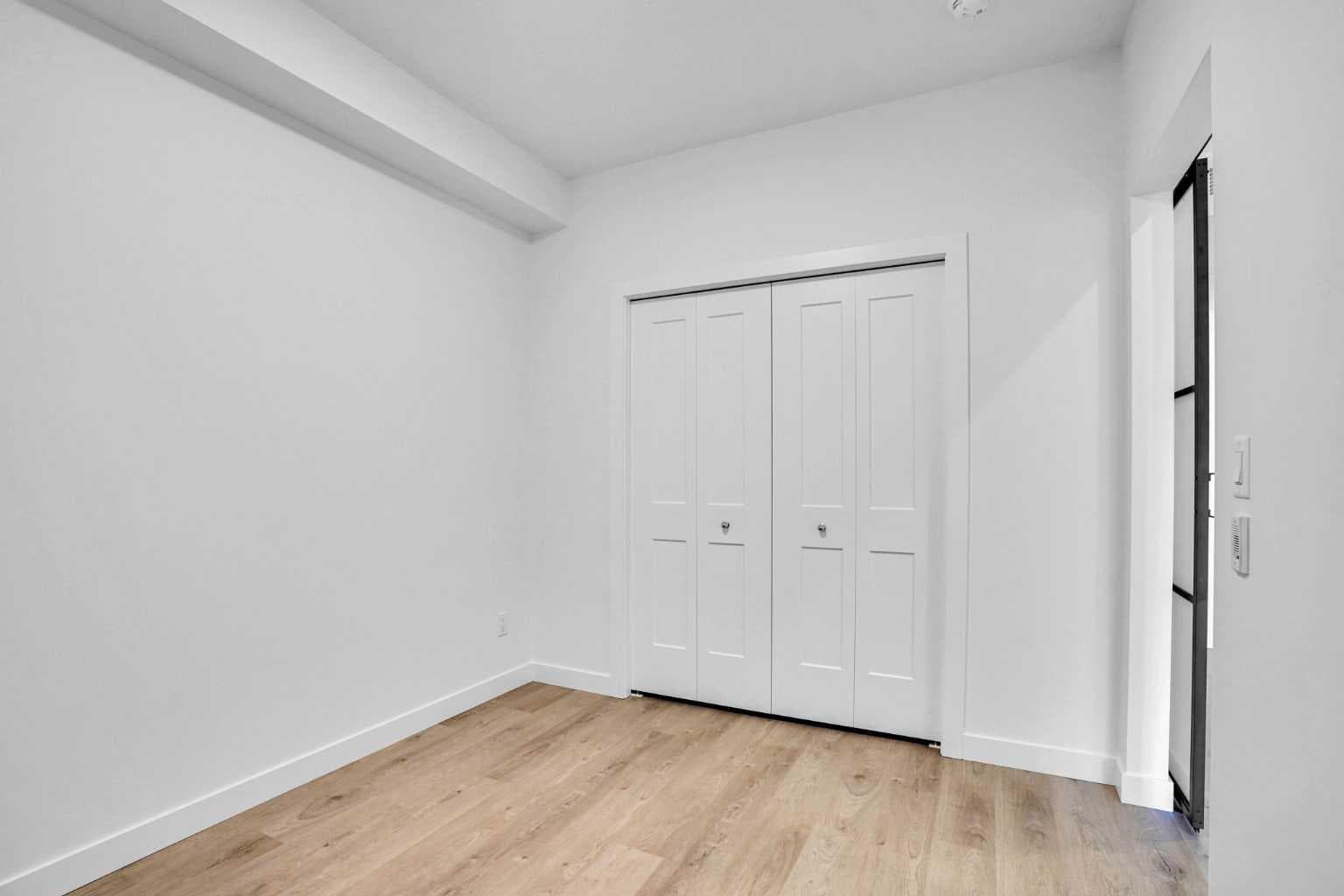 3302`, 3700 Seton Avenue SE