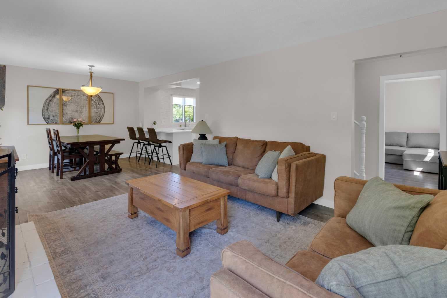 2 Crocus Crescent 