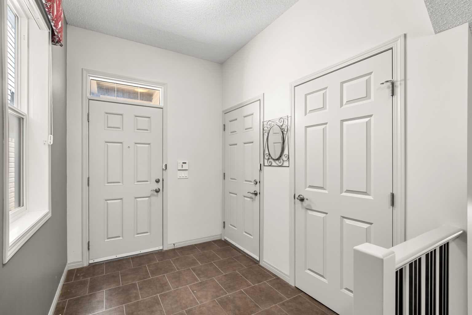 158 Skyview Point Crescent NE