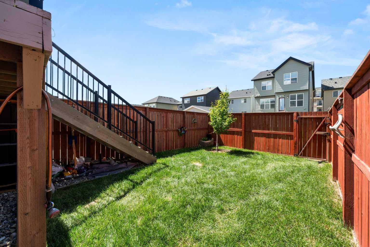 158 Skyview Point Crescent NE