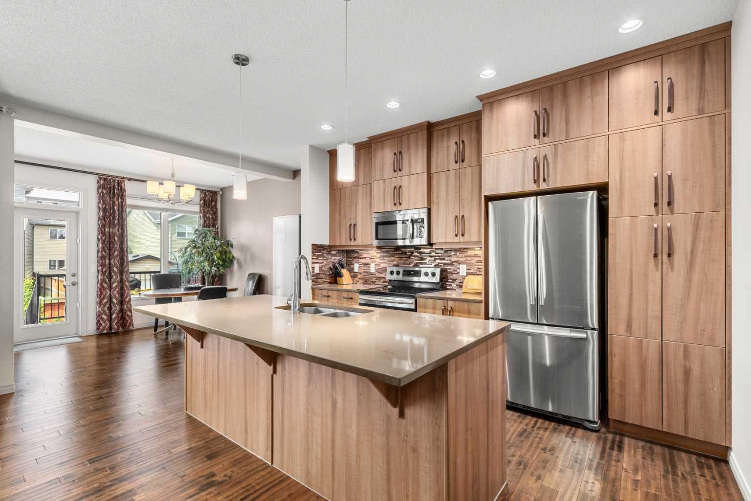 158 Skyview Point Crescent NE