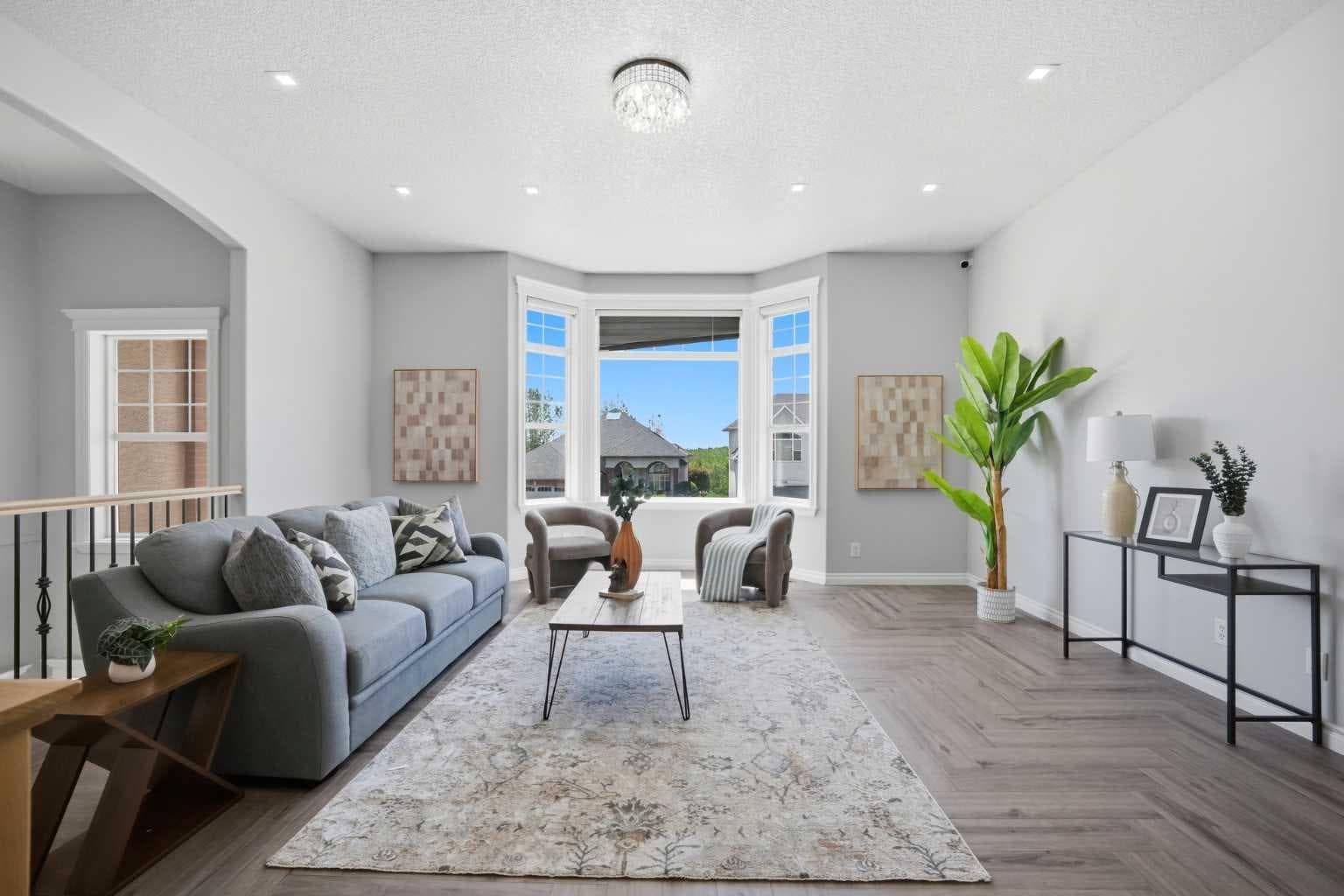 1433 Strathcona Drive SW