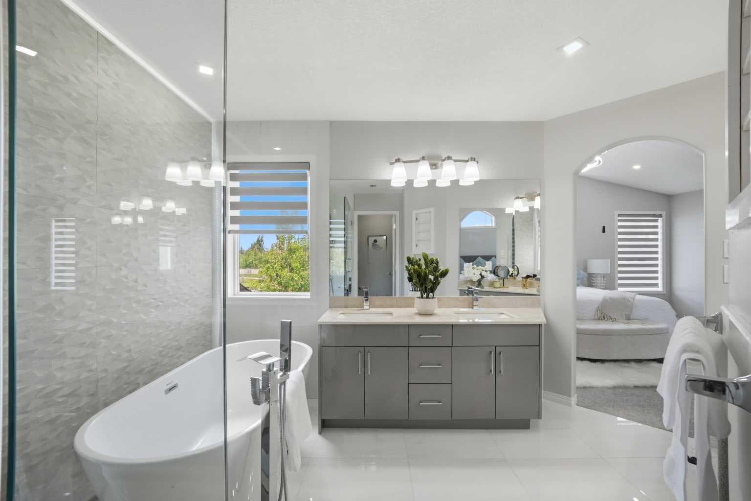 1433 Strathcona Drive SW