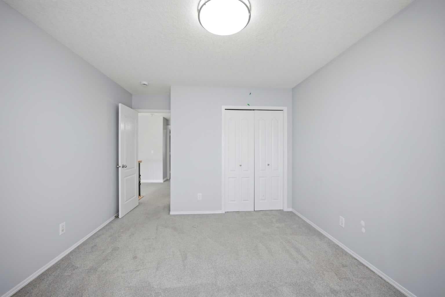 1433 Strathcona Drive SW
