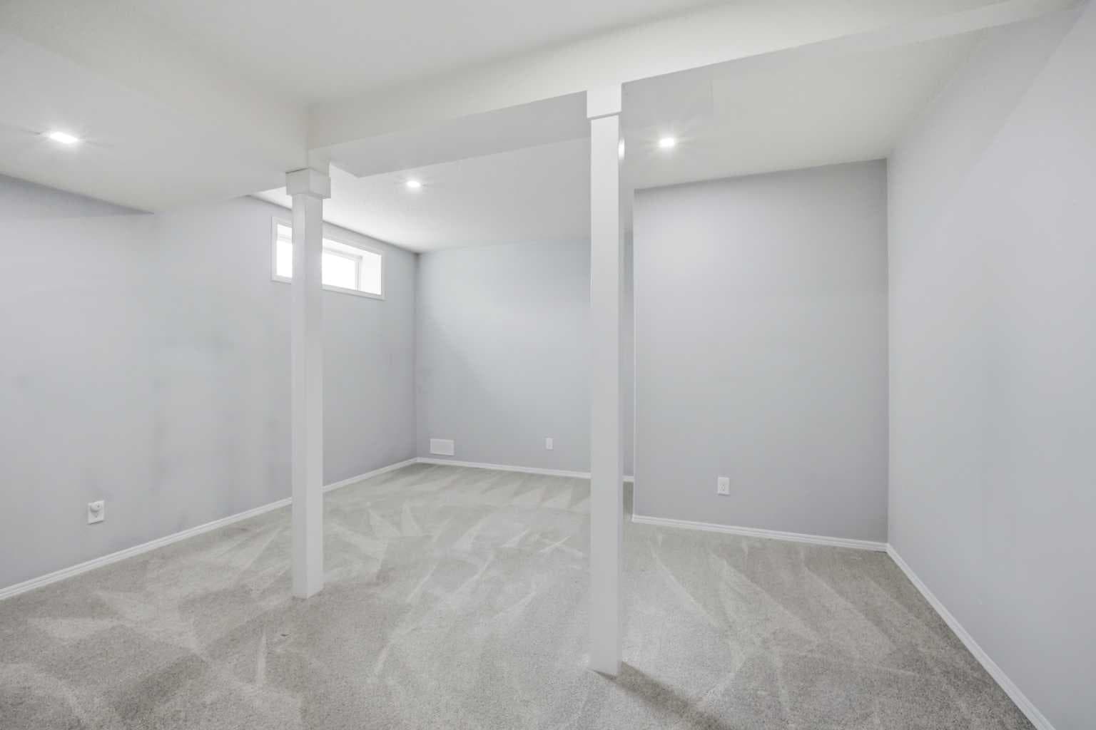 1433 Strathcona Drive SW