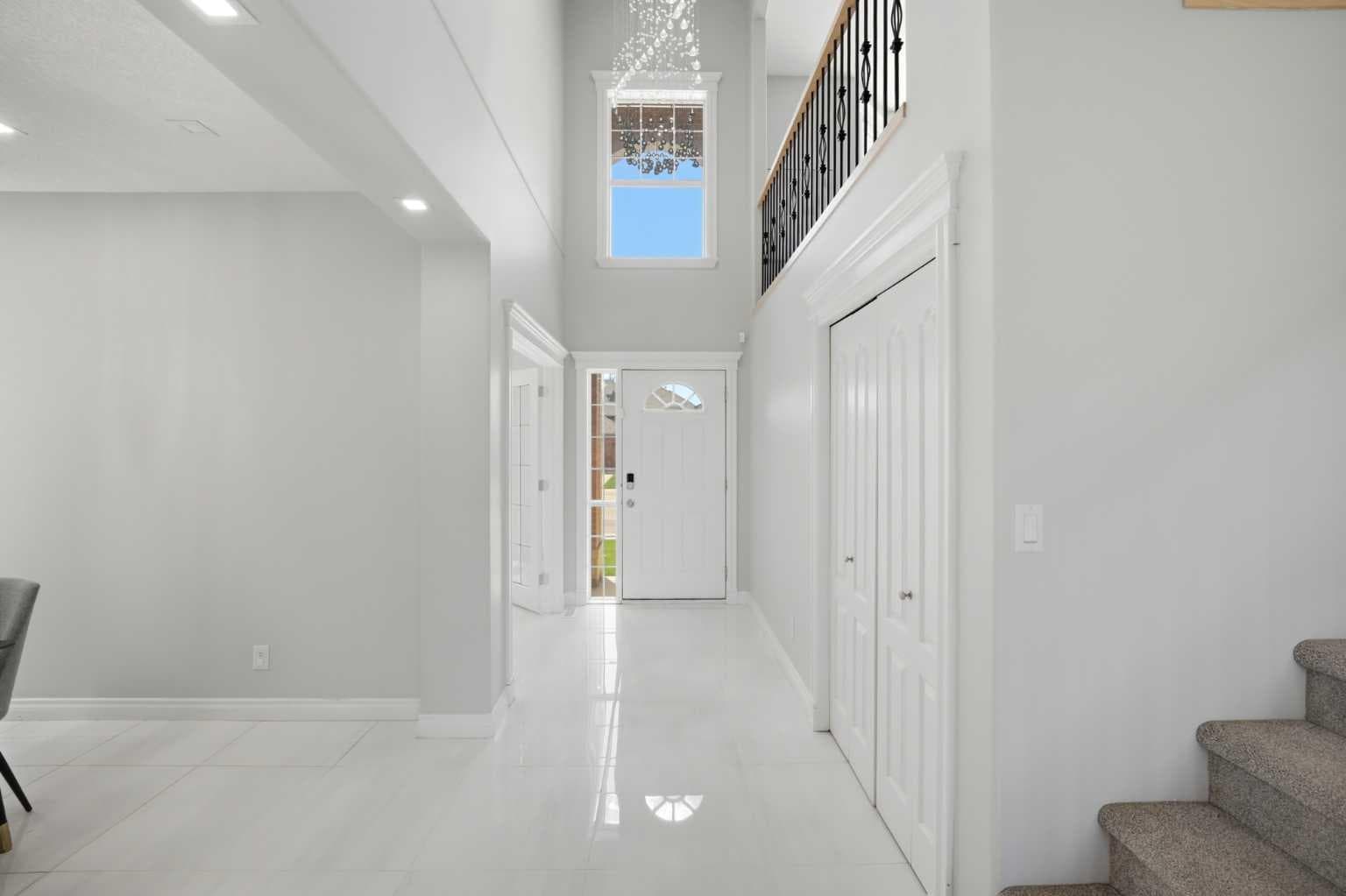 1433 Strathcona Drive SW