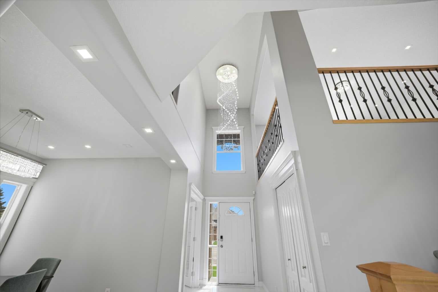 1433 Strathcona Drive SW
