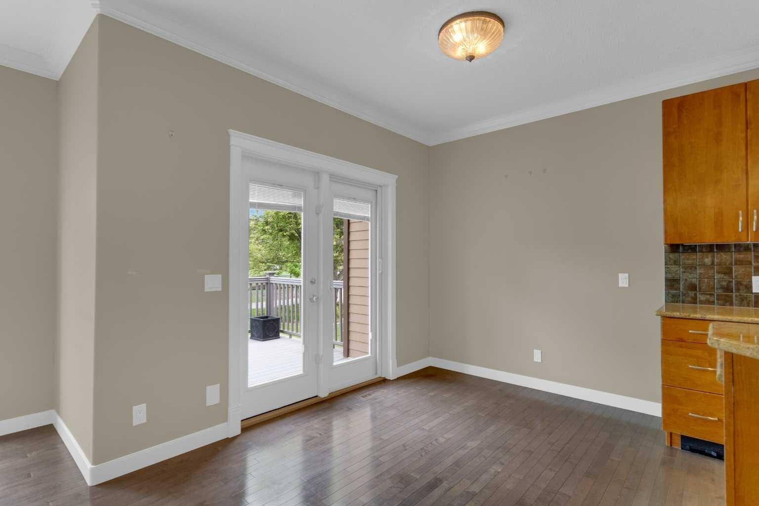 8 Bridle Estates Manor SW