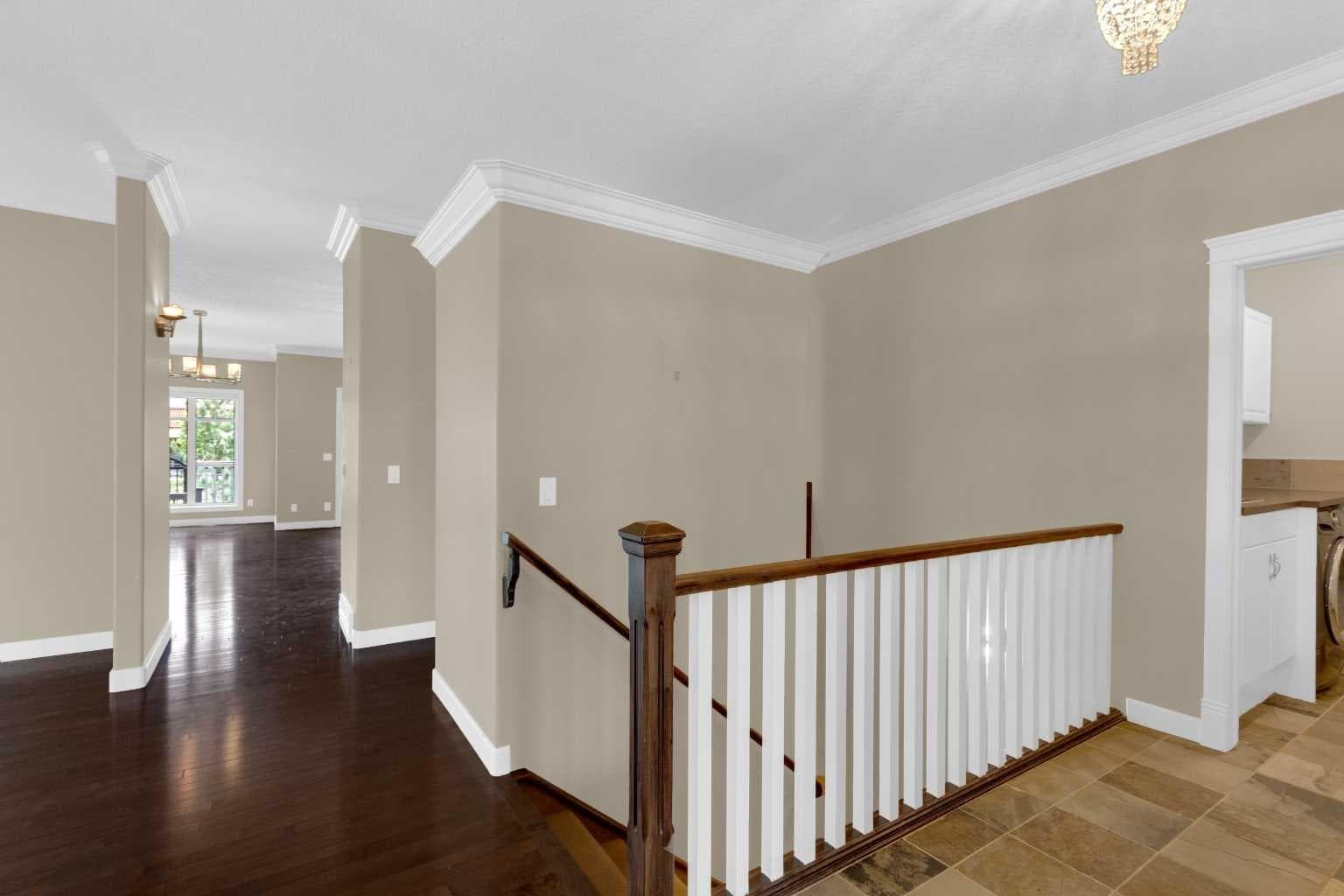8 Bridle Estates Manor SW