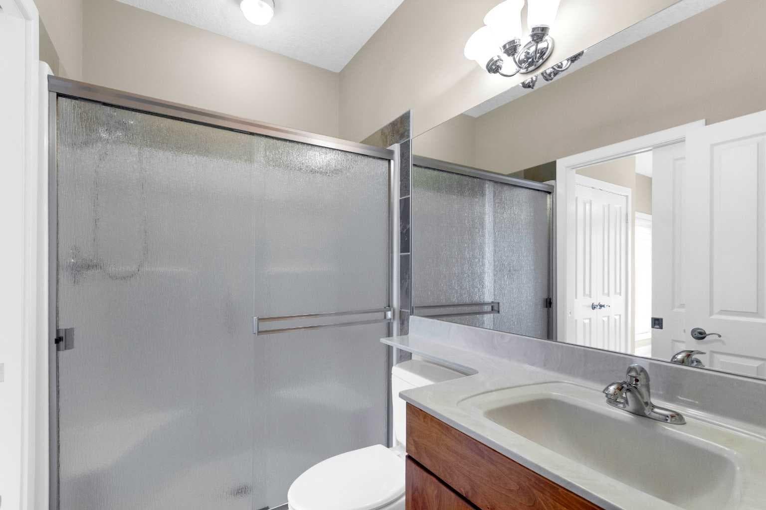 8 Bridle Estates Manor SW