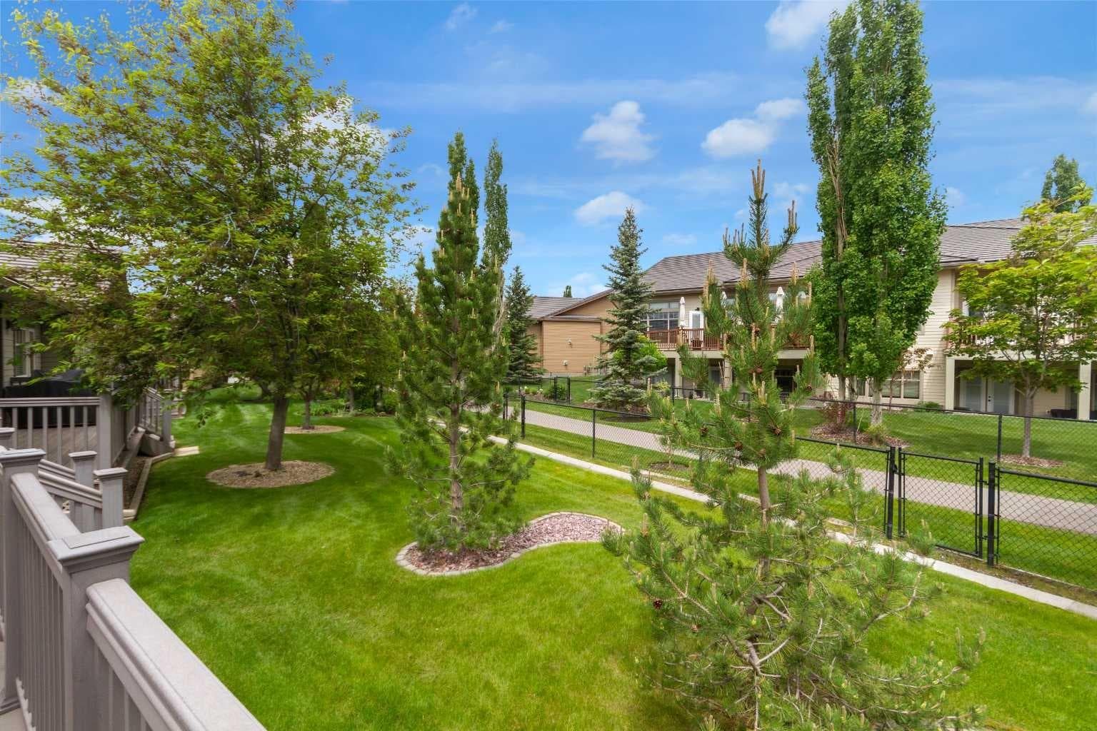 8 Bridle Estates Manor SW