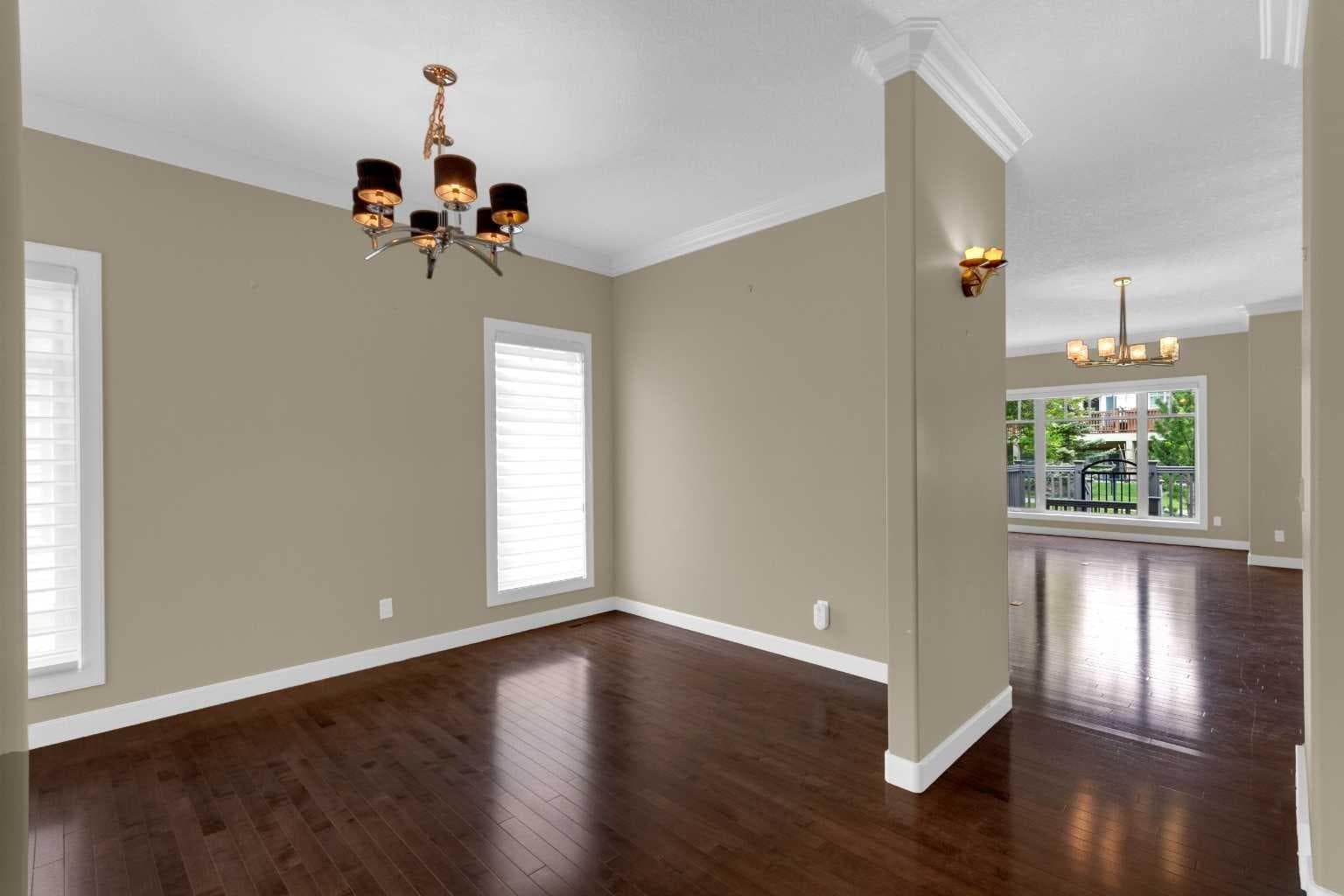 8 Bridle Estates Manor SW